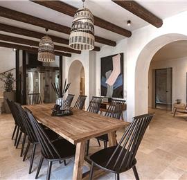 5 bedroom villa with indoor and outdoor pool in Chania town, sleeps 10